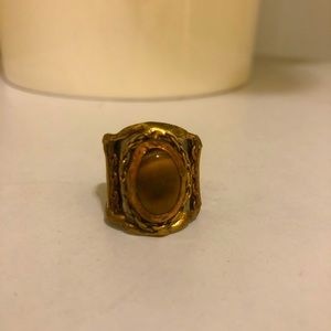Silver/bronze metal rings with brown gemstone